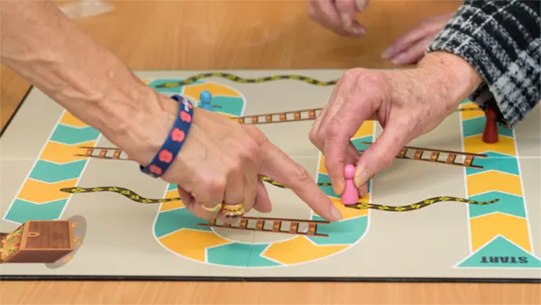 Simple-Games-for-Seniors-with-Dementia